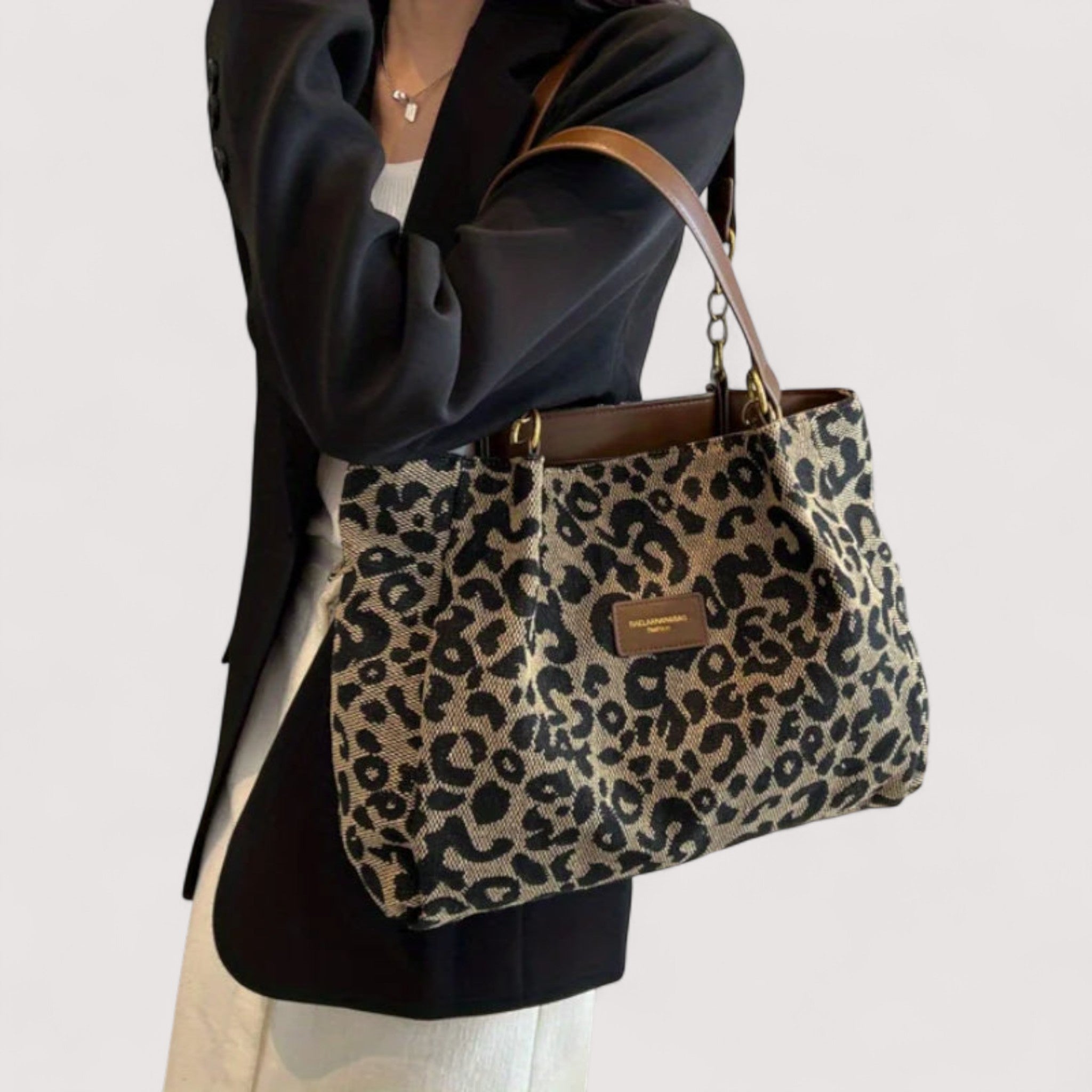 Sonia - Leopard Canvas Shopping Bag