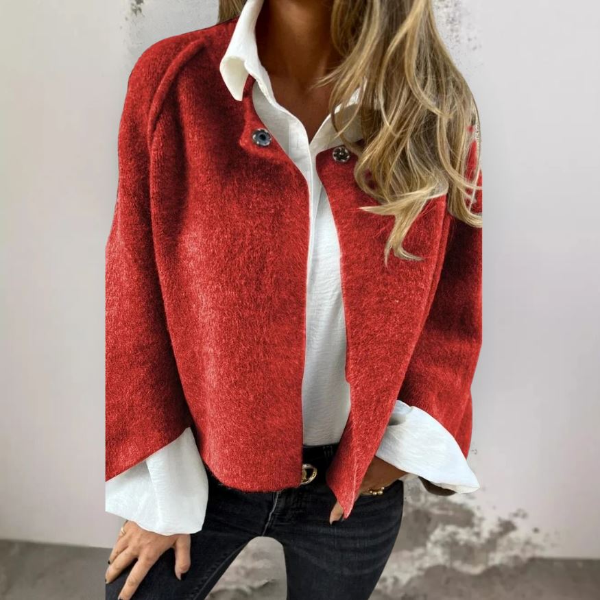 Luna - Stylish Short Fur Jacket with Elegant Button Details