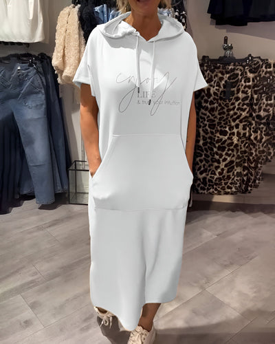 Marlowe & Co | Ebba™ Casual dress with hood and feminine fit