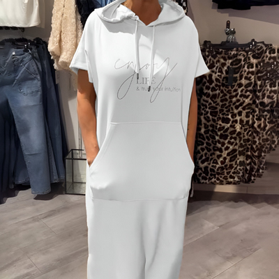 Marlowe & Co | Ebba™ Casual dress with hood and feminine fit
