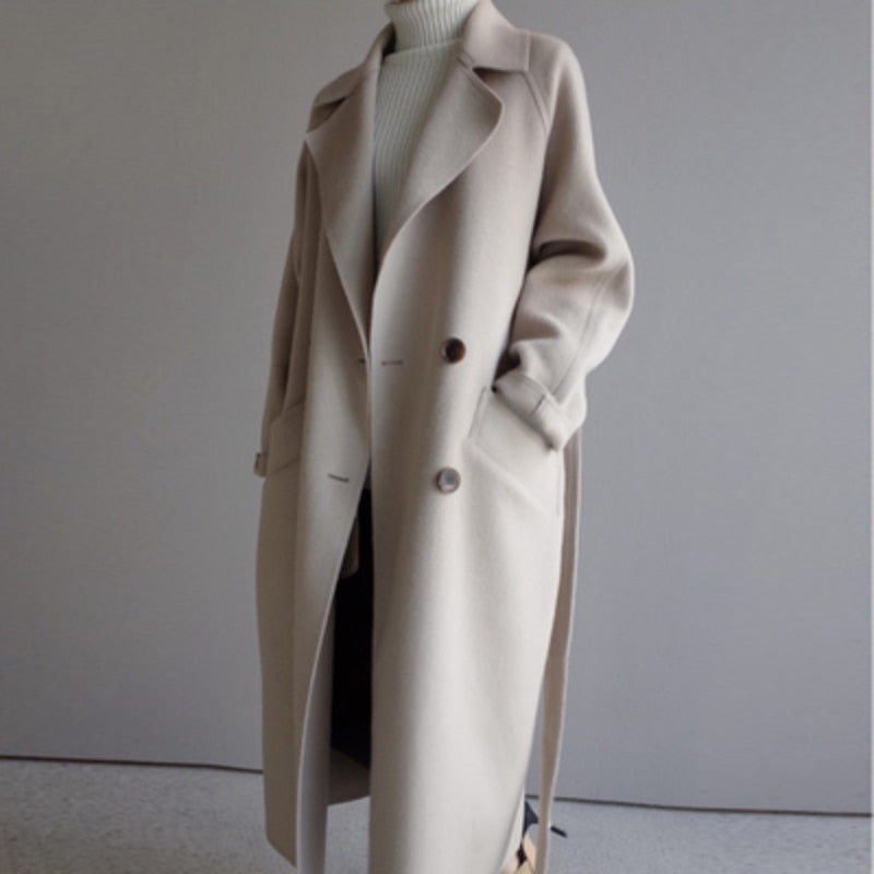 Laura – The Classic Elegance Coat