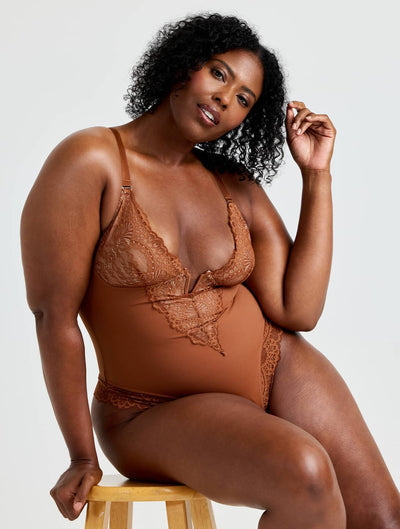 Marlowe & Co | V-Neck Half Laced Bodysuit