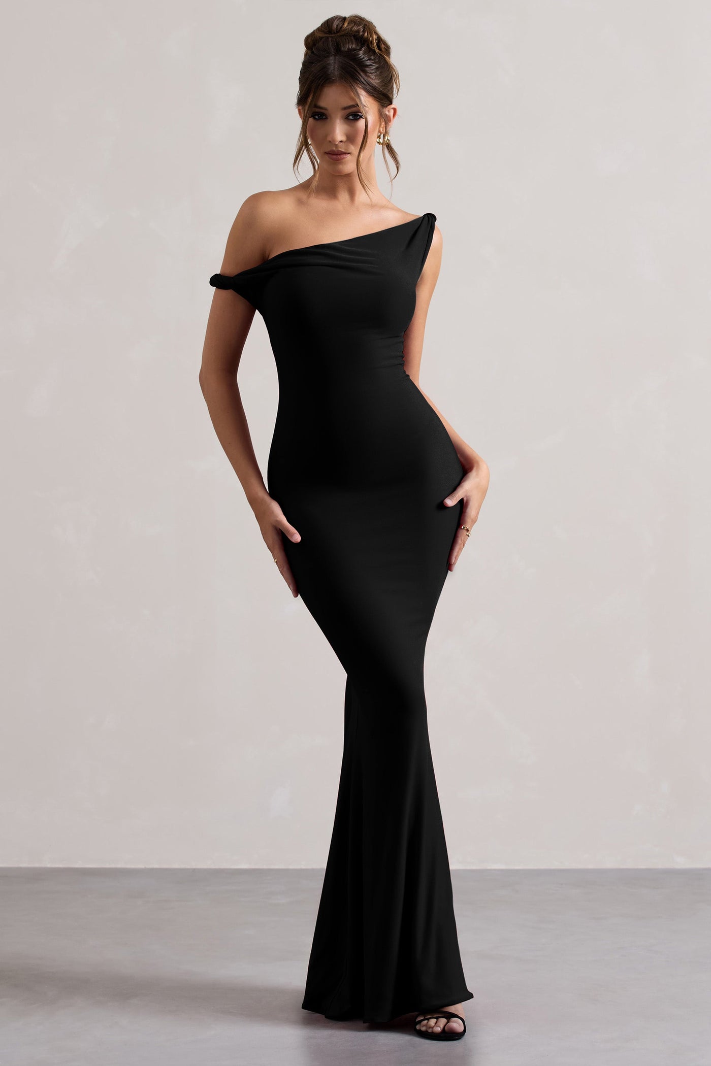 Marlowe & Co | Lita Black Twisted Asymmetric Maxi Dress