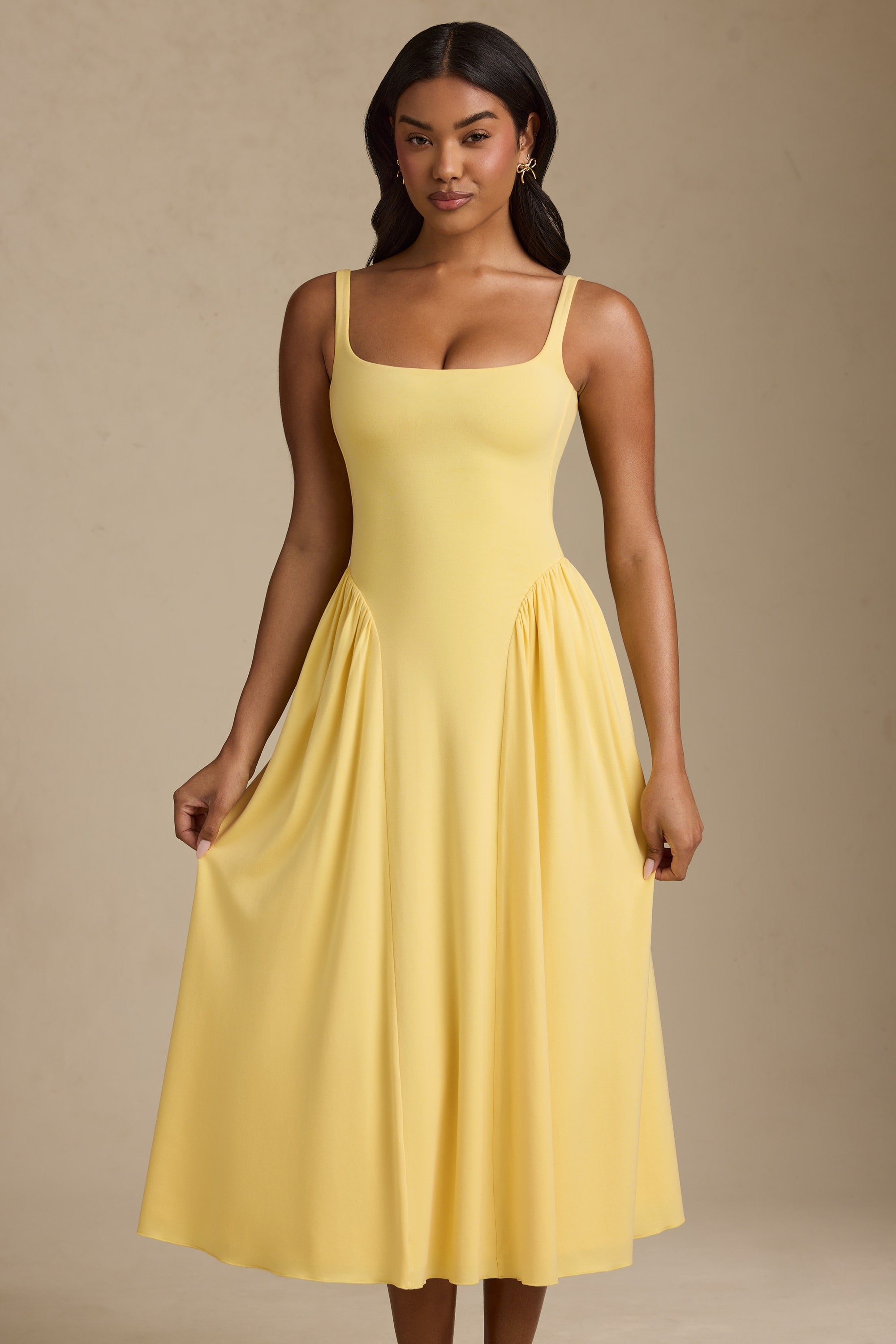 Marlowe & Co |  Mid Maxi Dress in Pastel Yellow