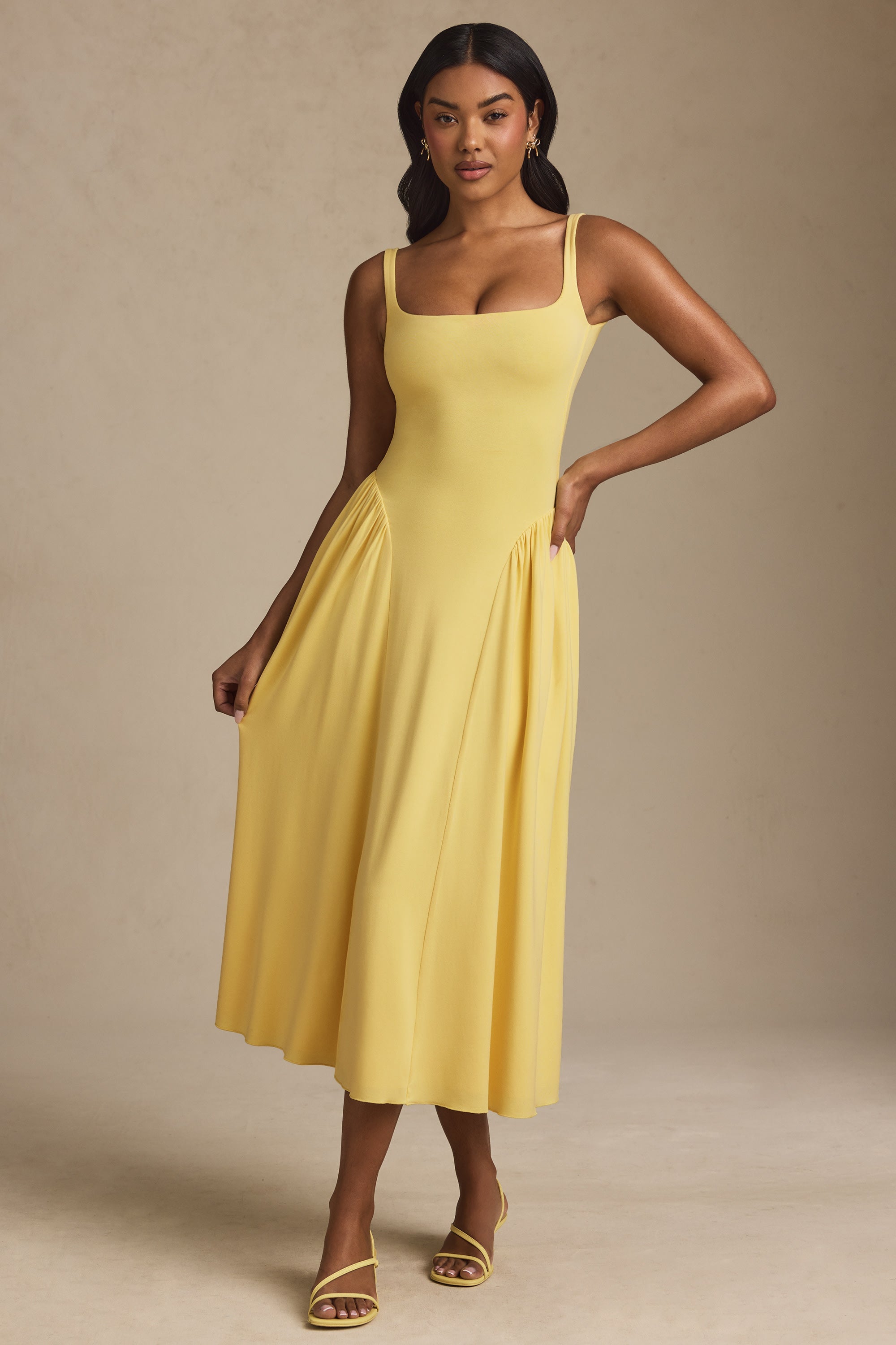 Marlowe & Co |  Mid Maxi Dress in Pastel Yellow
