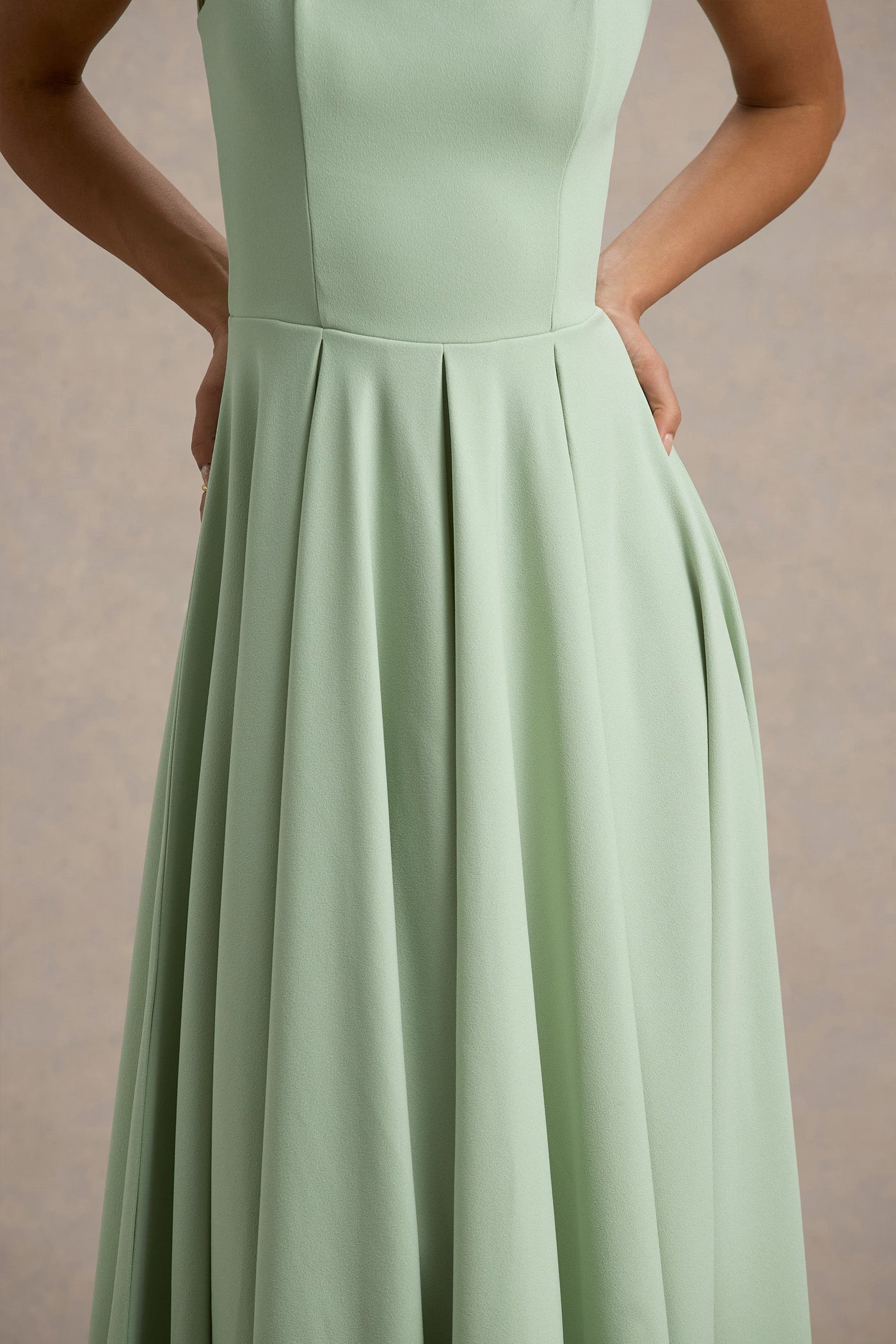 Marlowe & Co | White Strappy Volume-Hem Midi Dress